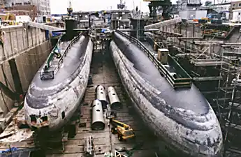 [Gallery] Abandoned Submarines Floating Around the World