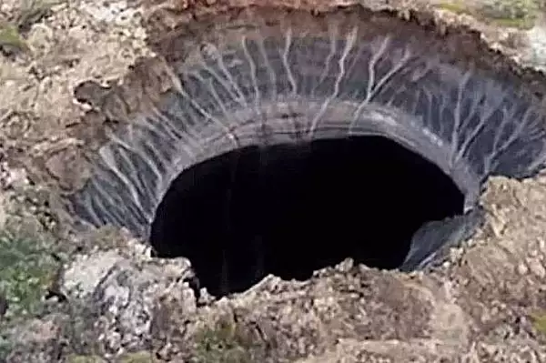 [Pics] Deepest Hole On Earth Permanently Sealed After Finding 2 Billion Year Old Fossil