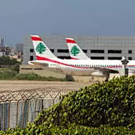 Το αεροδρόμιο της Βηρυτού παραμένει σε λειτουργία παρά τους ισραηλινούς βομβαρδισμούς Το αεροδρόμιο της Βηρυτού παραμένει σε λειτουργία παρά τους ισραηλινούς βομβαρδισμούς