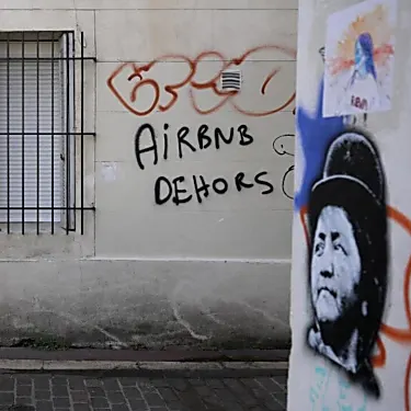 Καθώς τα ενοίκια αυξάνονται στη Μασσαλία, οι ακτιβιστές κατά της Airbnb παίρνουν την κατάσταση στα χέρια τους