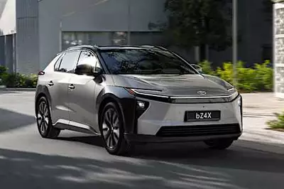 Nuovo Toyota bZ4X.