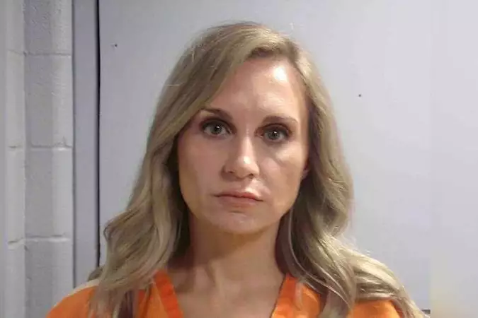 Convicted Ex-Mayor Tried To Get Son To Fight Teen She Had Sex With