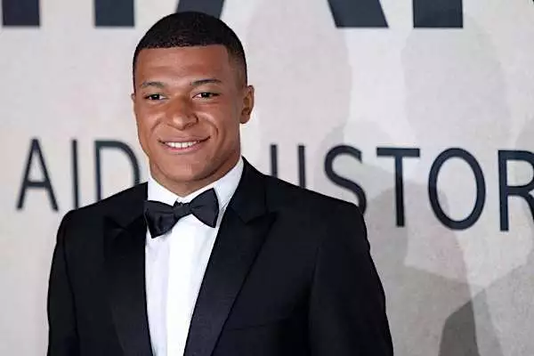 Jordan Bardella's attack on Kylian Mbappé prompts a reaction from the footballer