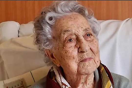 How Much Does It Cost To Hire A 24-Hour Live-In Carer in Vancouver? The Price Might Surprise You How Much Does It Cost To Hire A 24-Hour Live-In Carer in Vancouver? The Price Might Surprise You