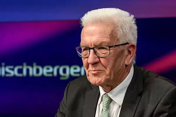 Kretschmann warnt Grüne vor Weltrettungs-Fantasien