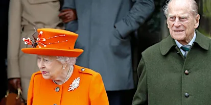 Η βασίλισσα της Βρετανίας Ελισάβετ θα πάρει το εμβόλιο Covid-19 «σε εβδομάδες»: αναφορές