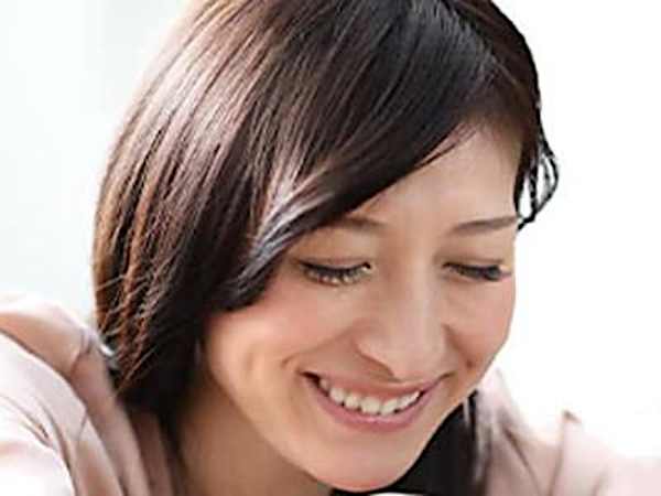 40代女性に選ばれている、洗うだけで白髪が染まると話題のシャンプー