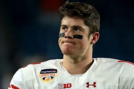 Φιλιππίνων State Quarterback Alex Hornibrook παίρνει Ripped από πρώην Wisconsin συμπαίκτες πέρα ​​από δέκτες Σχόλιο