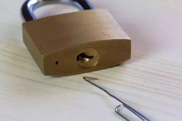 [Pics] Here's What The Tiny Hole On A Padlock Is For