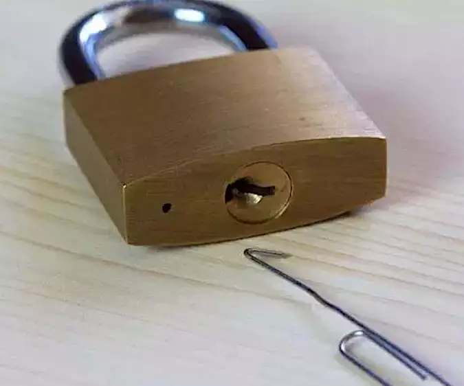 [Pics] Here's What The Tiny Hole On A Padlock Is For