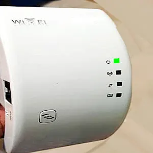 Greece: New WiFi Booster Stops Expensive Internet