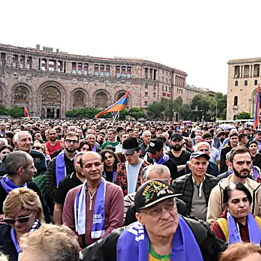 Χιλιάδες διαδηλωτές στην Αρμενία σε ένδειξη διαμαρτυρίας για τη μεταφορά γης στο Αζερμπαϊτζάν