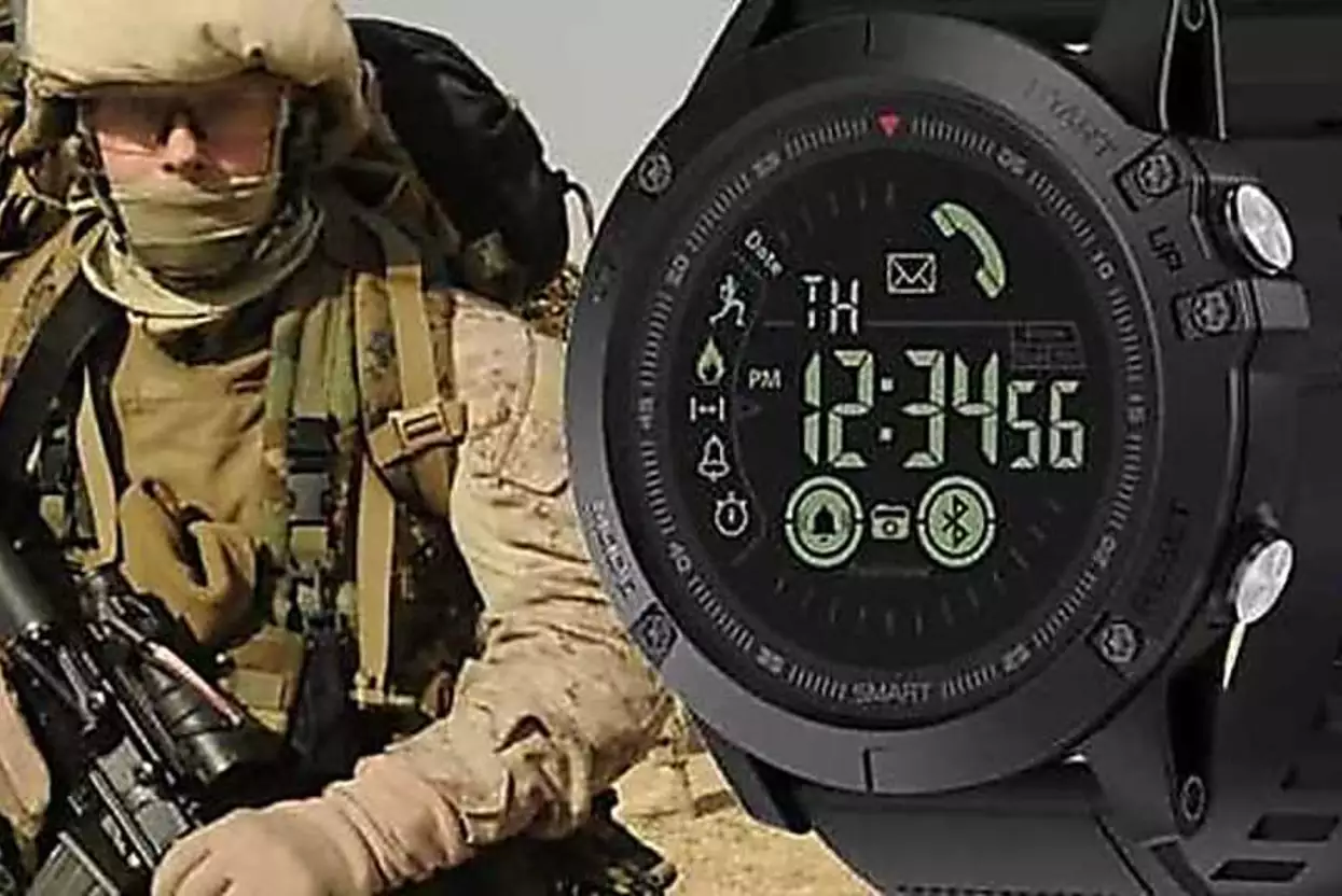 Pourquoi tout le monde achète cette Smartwatch militaire?