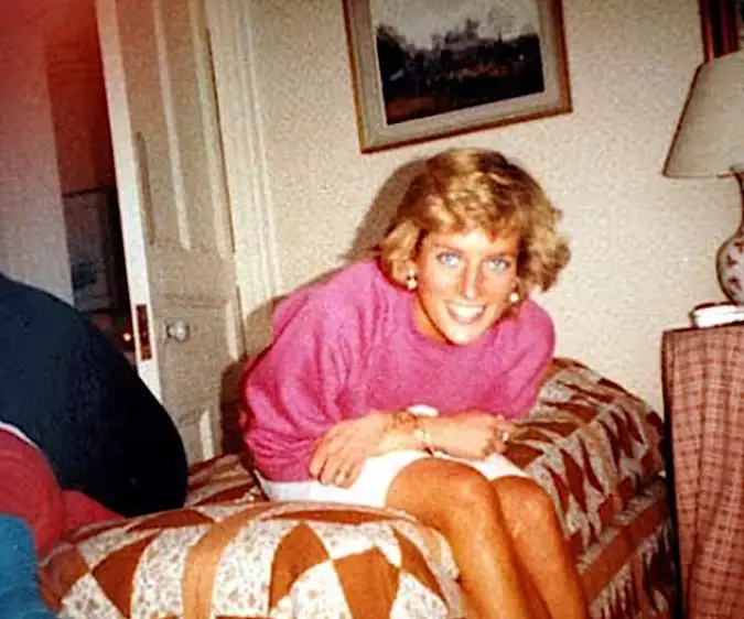 [Pics] 50 Photos of Princess Diana You’ve Never Seen Before