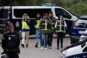 Τρεις συλλήψεις για βιασμό 8χρονης στη Μαδρίτη - Κατηγορούμενος και ο πατέρας