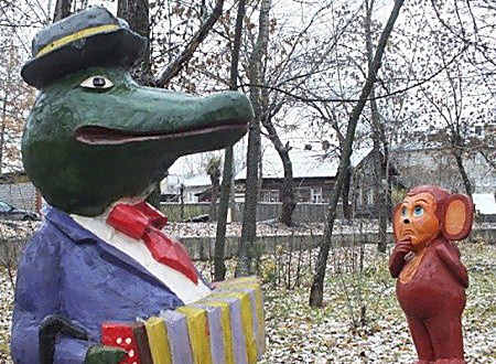 Gena And Cheburashka: Nightmarish Decorations of Russian Yards