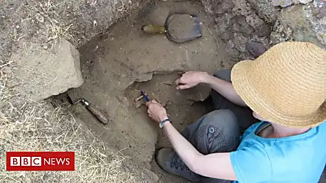 Roman fort baby 'died in 19th century'