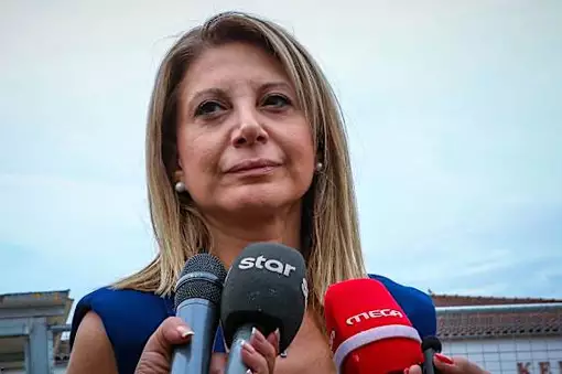 Νέα ηχηρή αποχώρηση με αιχμές από το κόμμα Καρυστιανού Νέα ηχηρή αποχώρηση με αιχμές από το κόμμα Καρυστιανού