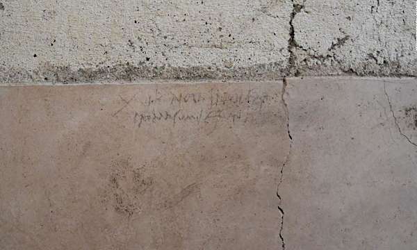 Pompeii's charcoal graffiti may rewrite history