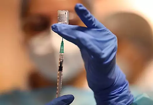 Woman dies in vaccine queue in Tongaat, KwaZulu-Natal