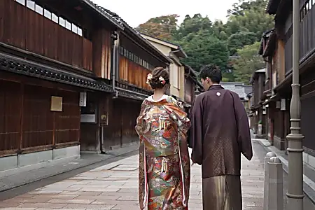 Ένα ταξίδι στην Kanazawa, την πόλη της Ιαπωνίας της νεωτερικότητας, της παράδοσης, της χειροτεχνίας και του σούσι