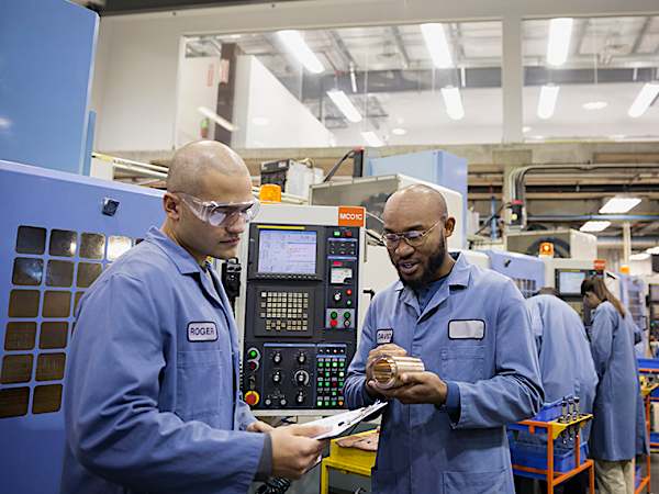 米国で広がる電子サイン、数千時間に及ぶムダな時間の削減を実現した電子サインの有効性とは？