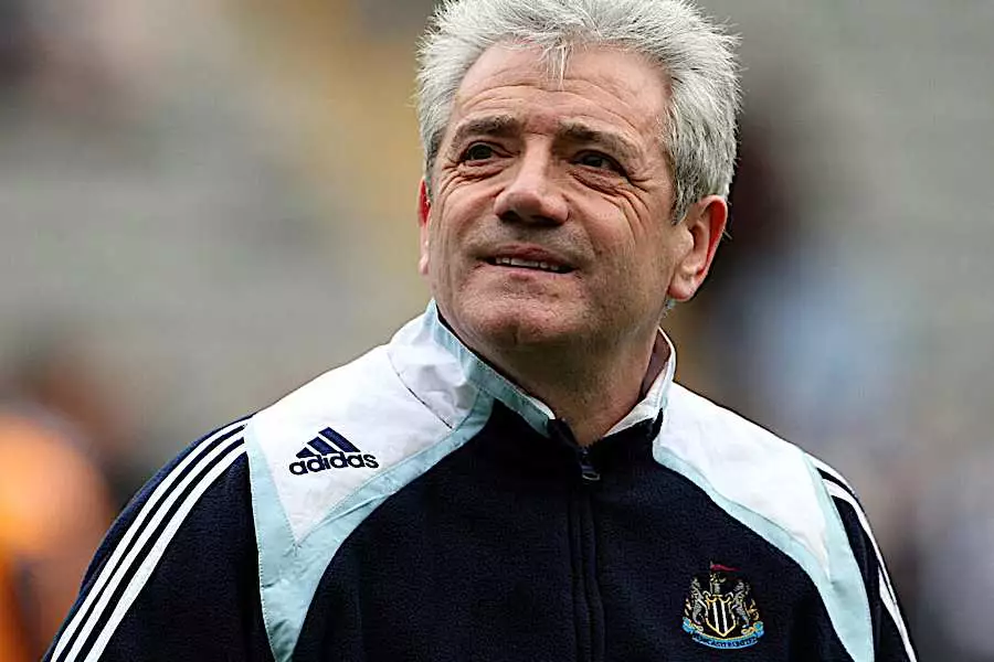 فاز بالكرة الذهبية مرتين... رحيل النجم السابق لليفربول ومنتخب إنجلترا كيفن كيغان عن 75 عاما
