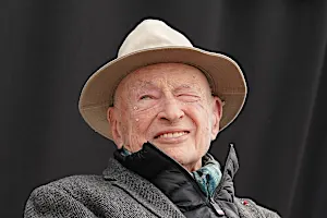 «Vous êtes un penseur universel» Edgar Morin : le philosophe et penseur universel s’éteint à 104 ans