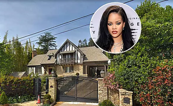 Look at Rihanna's new Extravagant Home
