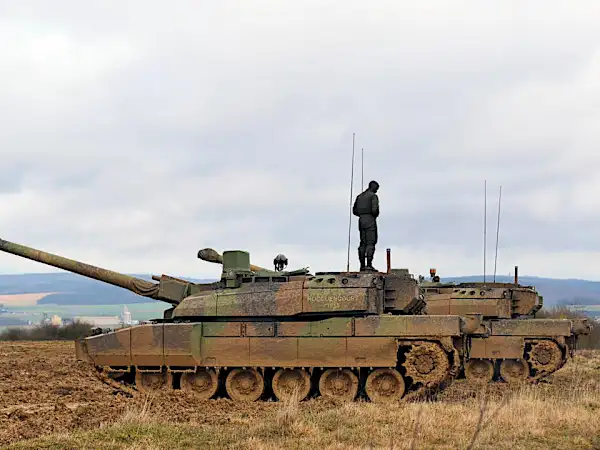 French politicians and generals weigh up plans to send Leclerc tanks to Ukraine