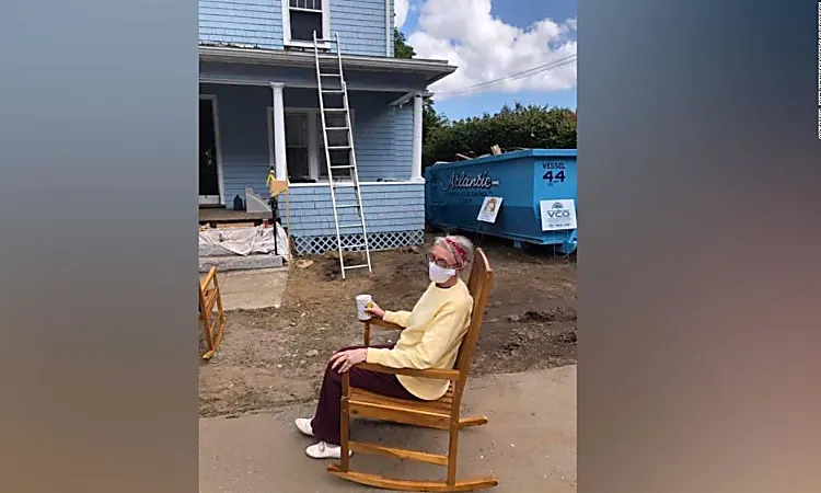 A 72-year-old woman was quietly living in a dilapidated house. Then an electrician sparked a community to help her rebuild