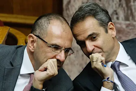 Έδωσε στεγνά Μητσοτάκη ο Γεραπετρίτης Έδωσε στεγνά Μητσοτάκη ο Γεραπετρίτης