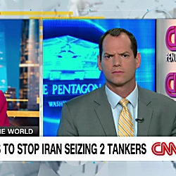 Το Πολεμικό Ναυτικό των ΗΠΑ παρεμβαίνει για να σταματήσει την κατάσχεση δύο τάνκερ από το Ιράν