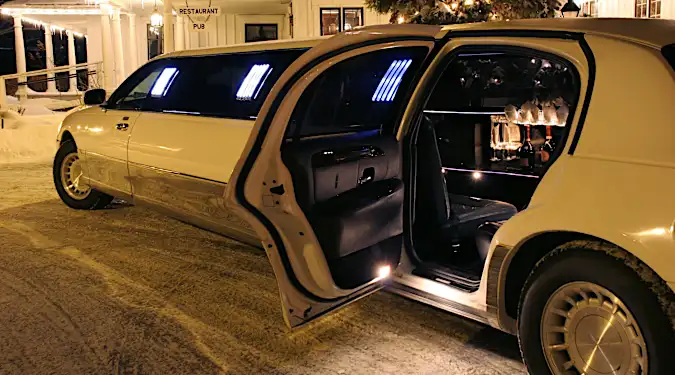 Opt for Premium Comfort? (Learn About 4 Limos)