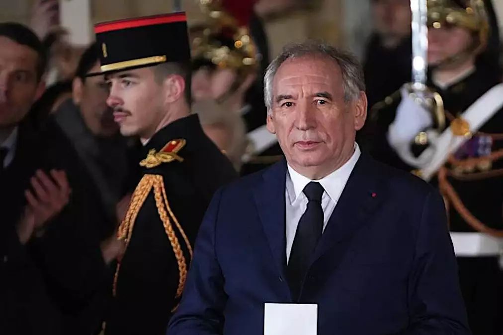 Tensions à Matignon : François Bayrou pris dans une spirale infernale