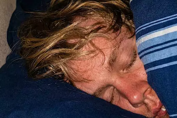 Η υπνική άπνοια κατέστρεφε τη ζωή μου — μέχρι που ανακάλυψα αυτήν την απλή λύση