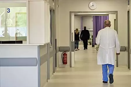Ματίνα Παγώνη: Αυξημένα περιστατικά κορονοϊού στα νοσοκομεία- Μετά τις 15/10 ο εμβολιασμός για γρίπη Ματίνα Παγώνη: Αυξημένα περιστατικά κορονοϊού στα νοσοκομεία- Μετά τις 15/10 ο εμβολιασμός για γρίπη