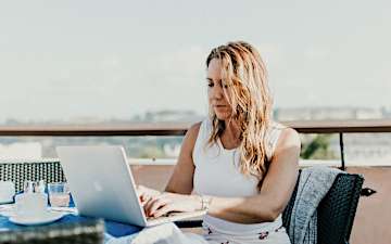 Une comptabilité digitale c'est une comptabilité à jour où que vous soyez Une comptabilité digitale c'est une comptabilité à jour où que vous soyez