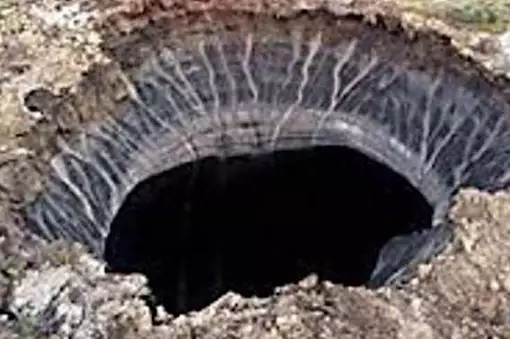 [Pics] Deepest Hole On Earth Permanently Sealed After Finding 2 Billion Year Old Fossil