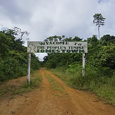 Μνήμη μακάβριας λατρείας θαμμένη στη ζούγκλα της Γουιάνας