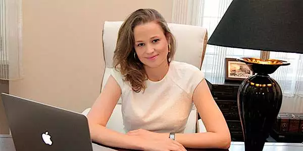 Mulher de 33 anos revela método de aprovação e irrita cursinhos