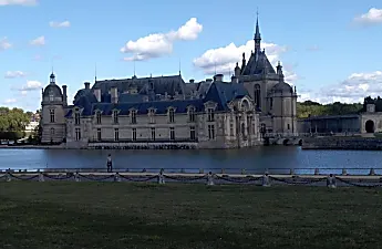 Πίσω από τις πόρτες του κάστρου Chateau de Chantilly [βίντεο] - Πολιτισμός