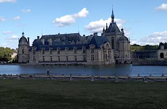 Πίσω από τις πόρτες του κάστρου Chateau de Chantilly [βίντεο] - Πολιτισμός