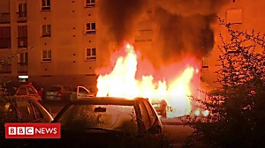 Cars set ablaze in new Nantes clashes