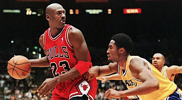 De volta ao jogo: Ivan Sant’Anna retorna para a bolsa De volta ao jogo: Ivan Sant’Anna retorna para a bolsa