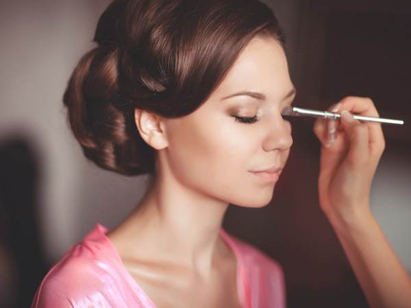 今さら聞けないメイクの基本！各アイテムのポイントからおすすめ商品まで徹底紹介！