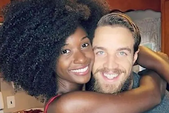 [Photos] Couple Confused When Photo Goes Viral, Till They See The Comments