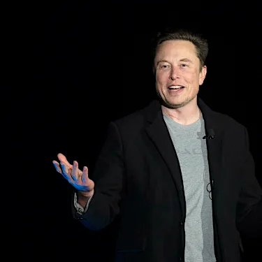 Elon Musk challenges Putin to fight, with Ukraine as the prize