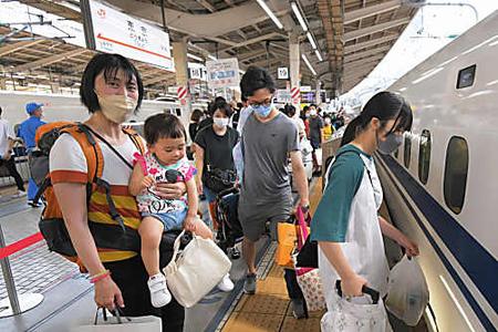 Obon holiday exodus peaks in Japan, but numbers still below pre-pandemic levels