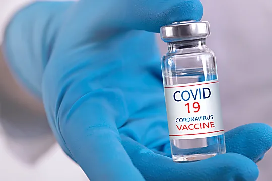 Pfizer e queste aziende stanno sviluppando un vaccino contro il coronavirus. Dovresti investire su di loro?